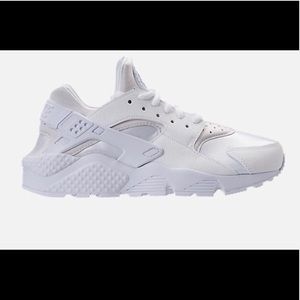brand new white huarache’s